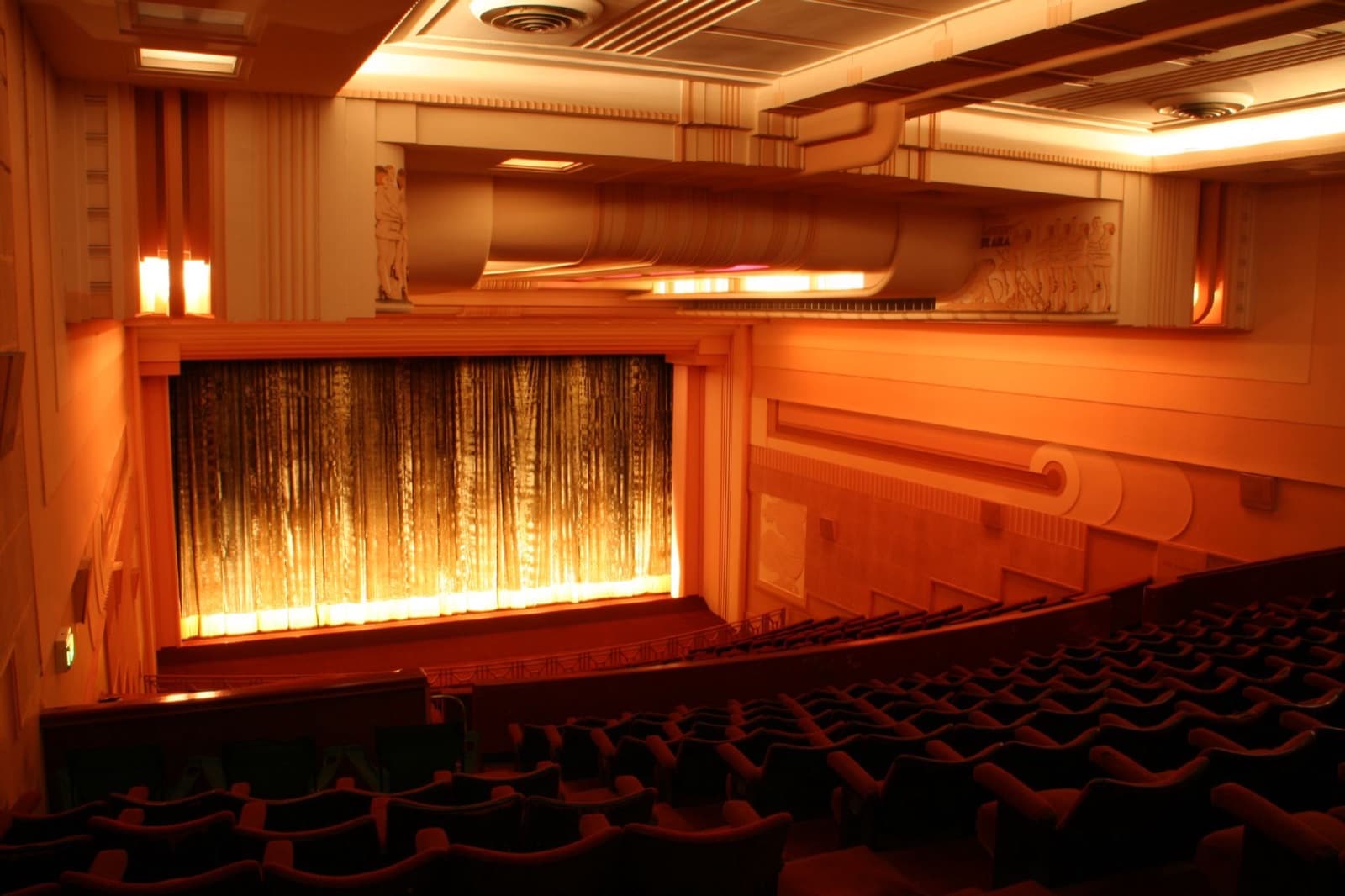 Why Movie Theaters Still Beat Home Theaters